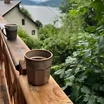 Nad Jeziorem W Gorach Holiday home *