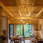 Nad Jeziorem W Gorach Holiday home