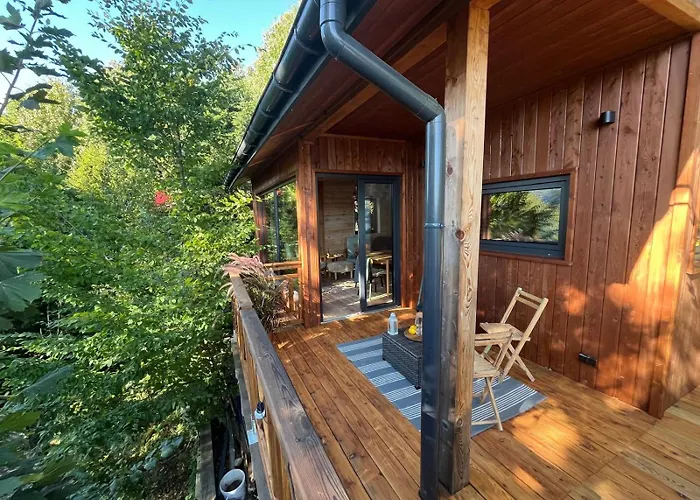 Nad Jeziorem W Gorach