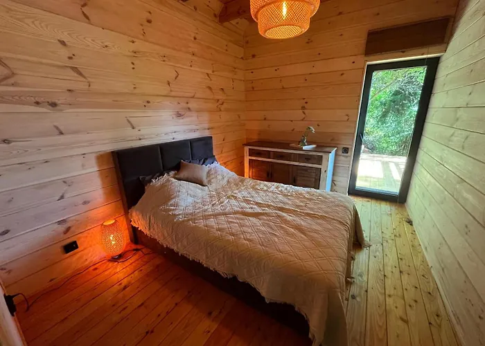 Nad Jeziorem W Gorach Holiday home *