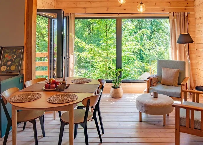 Nad Jeziorem W Gorach