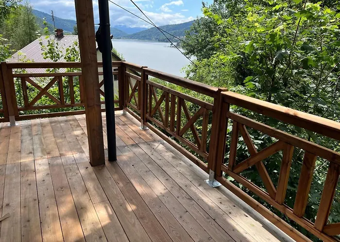 Nad Jeziorem W Gorach Holiday home Miedzybrodzie Bialskie