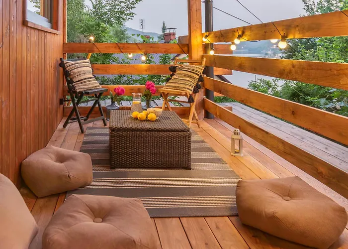 Nad Jeziorem W Gorach Дом отдыха *