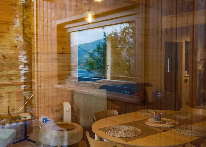 Nad Jeziorem W Gorach Holiday home